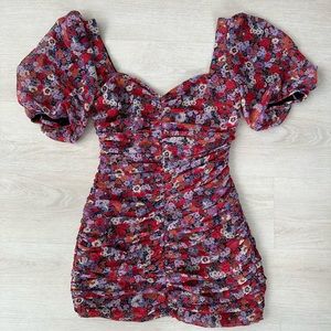 Zara floral ruched body on dress with puff sleeves